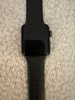 I Watch Series 3 38MM Black Brand New No Scratches No Charger 120