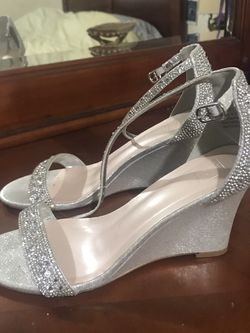 David’s Bridal Raquel Silver Wedges / Heels / Shoes 