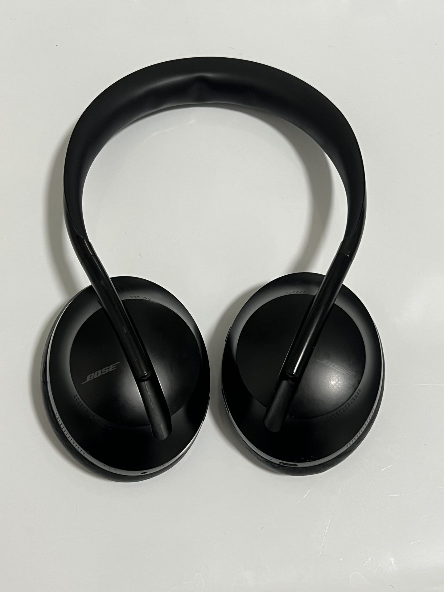Bose Wireless Bluetooth Noise Canceling Headphones 