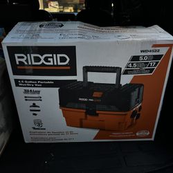     RIDGID 4.5-Gallon Wet/Dry Vac