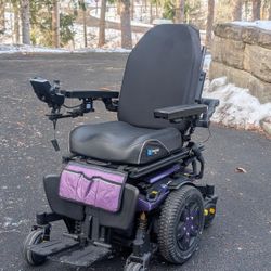 Quantum Edge 3 Motorized Chair