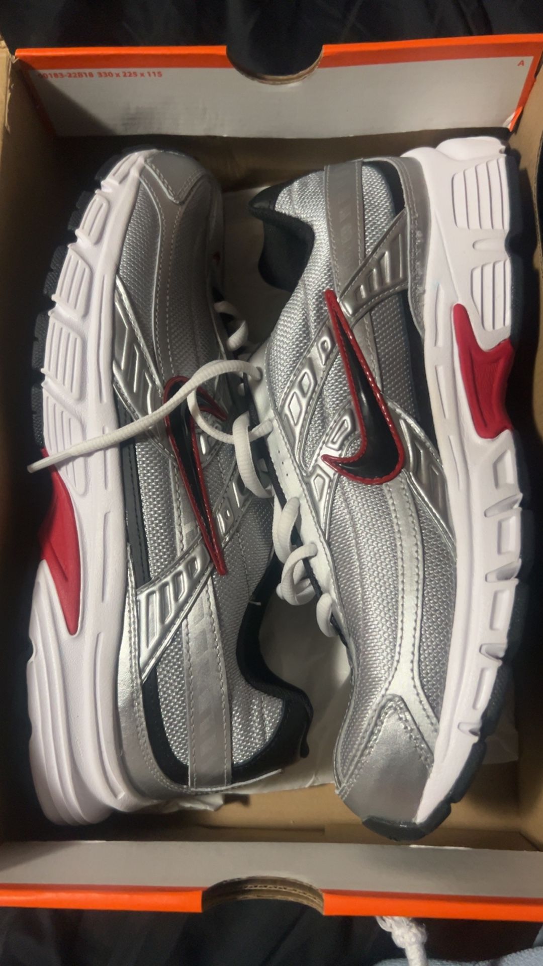 Nike Initiator(11.5) BRAND NEW