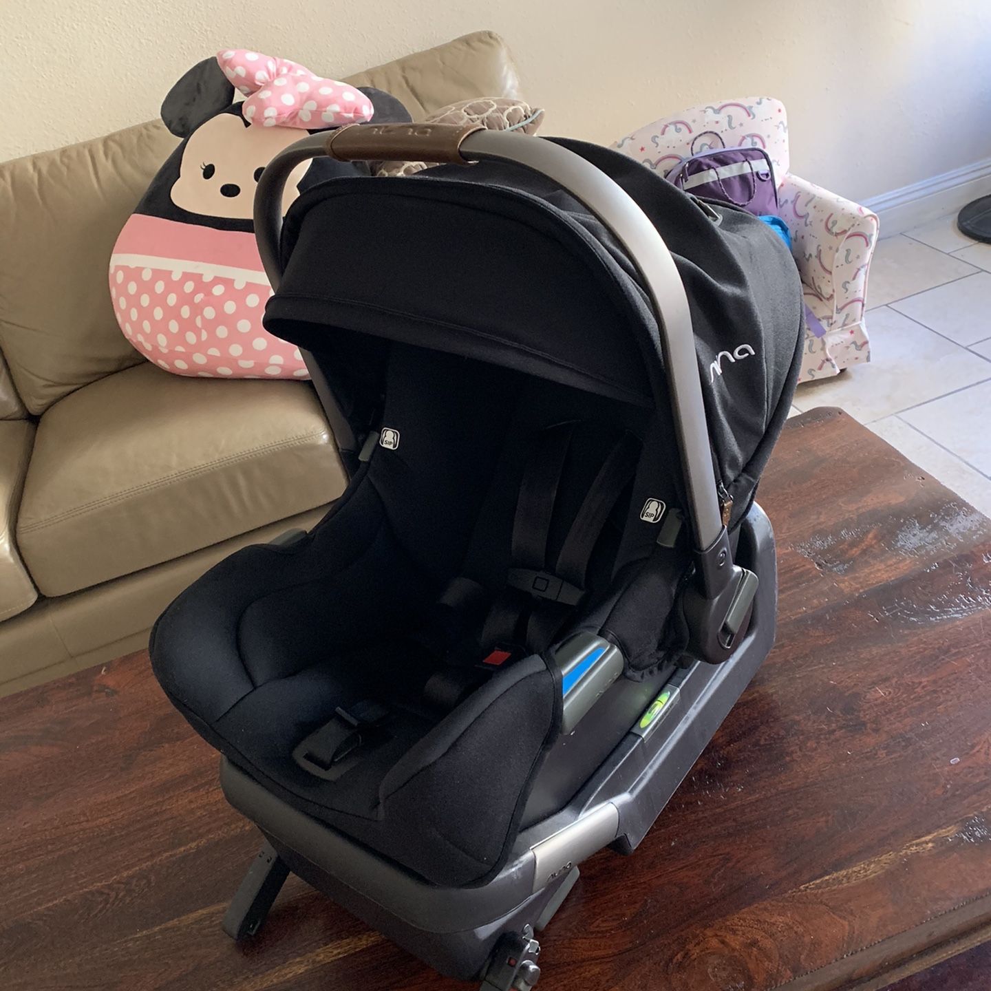 Gently used Nuna Mixx2 infant car seat and base.