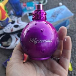 Mysterious Perfume 