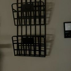 Metal Mail Holder