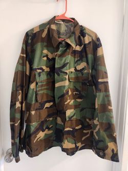 NEW Men's Camouflage Long Sleeve Button Up Shirt Size XL (SE San Diego)