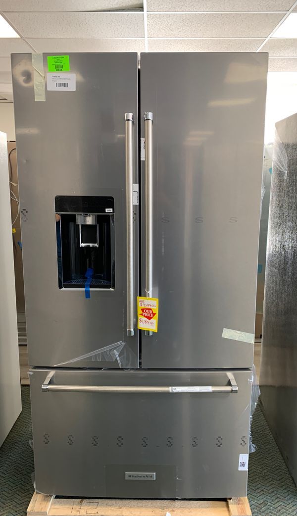 New KitchenAid refrigerator!! KRFC704FPS comes with Warranty Y