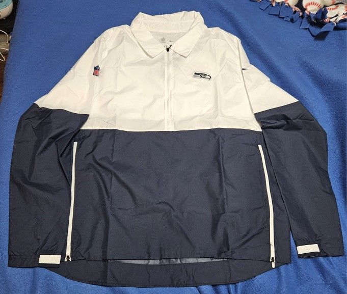 NWT Seattle Seahawks Nike On Field Windbreaker, Men's Large NWT Seattle Seahawks Nike On Field 1/2 Zip Windbreaker, Men's Large