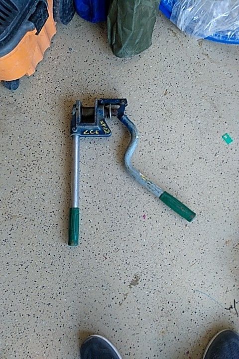 Stud punch