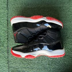 Jordan 11 Retro Playoffs Bred (2019) Lightly Used Size 10 Comes With No Box
