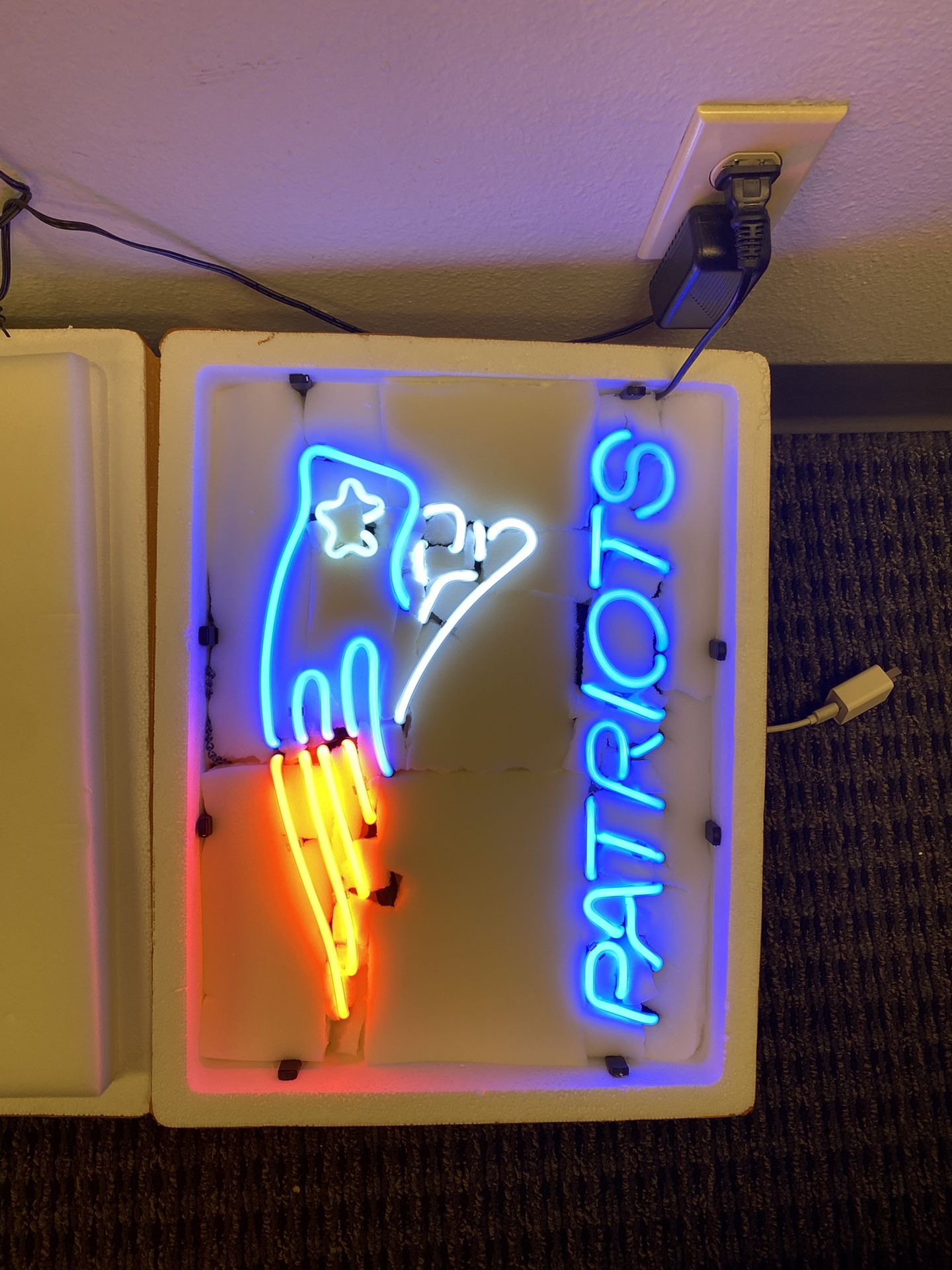 Neon LED sign 44.5*35*14 CM