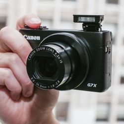 Canon PowerShot G7 X