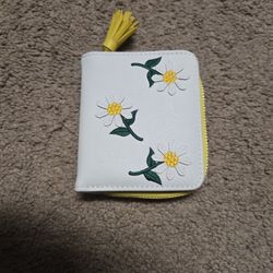 Flower Wallet White And Yellow