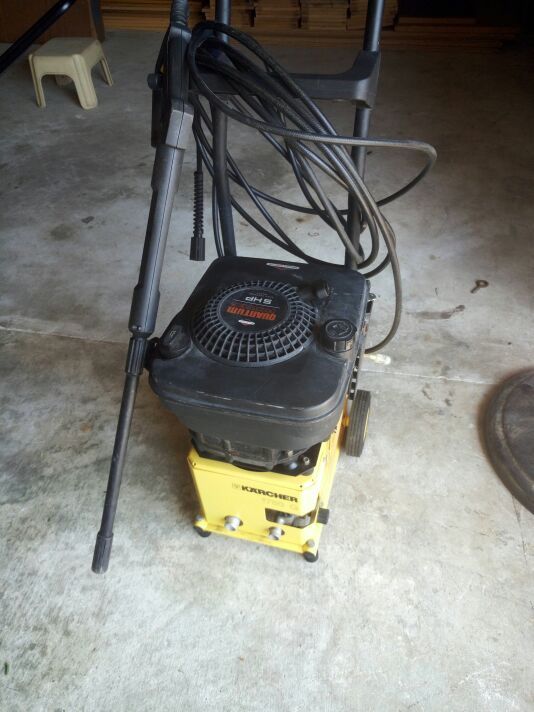 Karcher 1750 G psi Briggs & Stratton 5 hp pressure washer cleaner