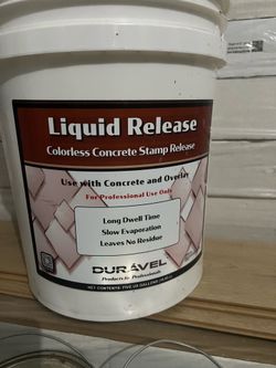 Liquid release for concrete
