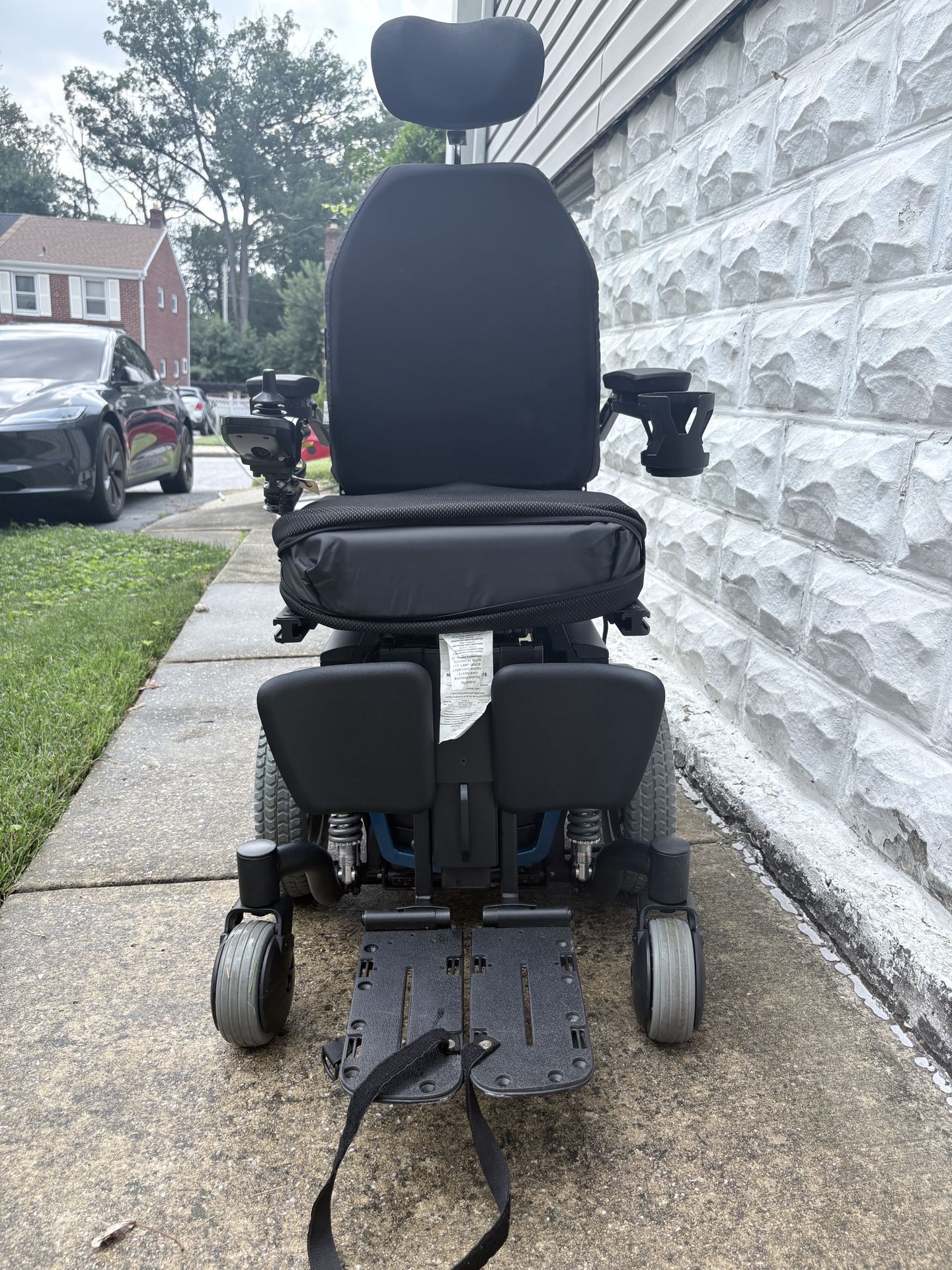 Quantum Q6 Edge Power Wheelchair