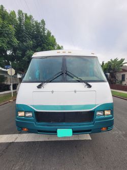 MOTORHOME CHEVI 454