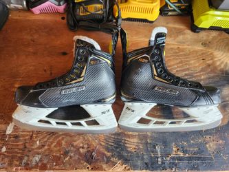 Used hockey gear in good shape