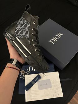 Dior B23