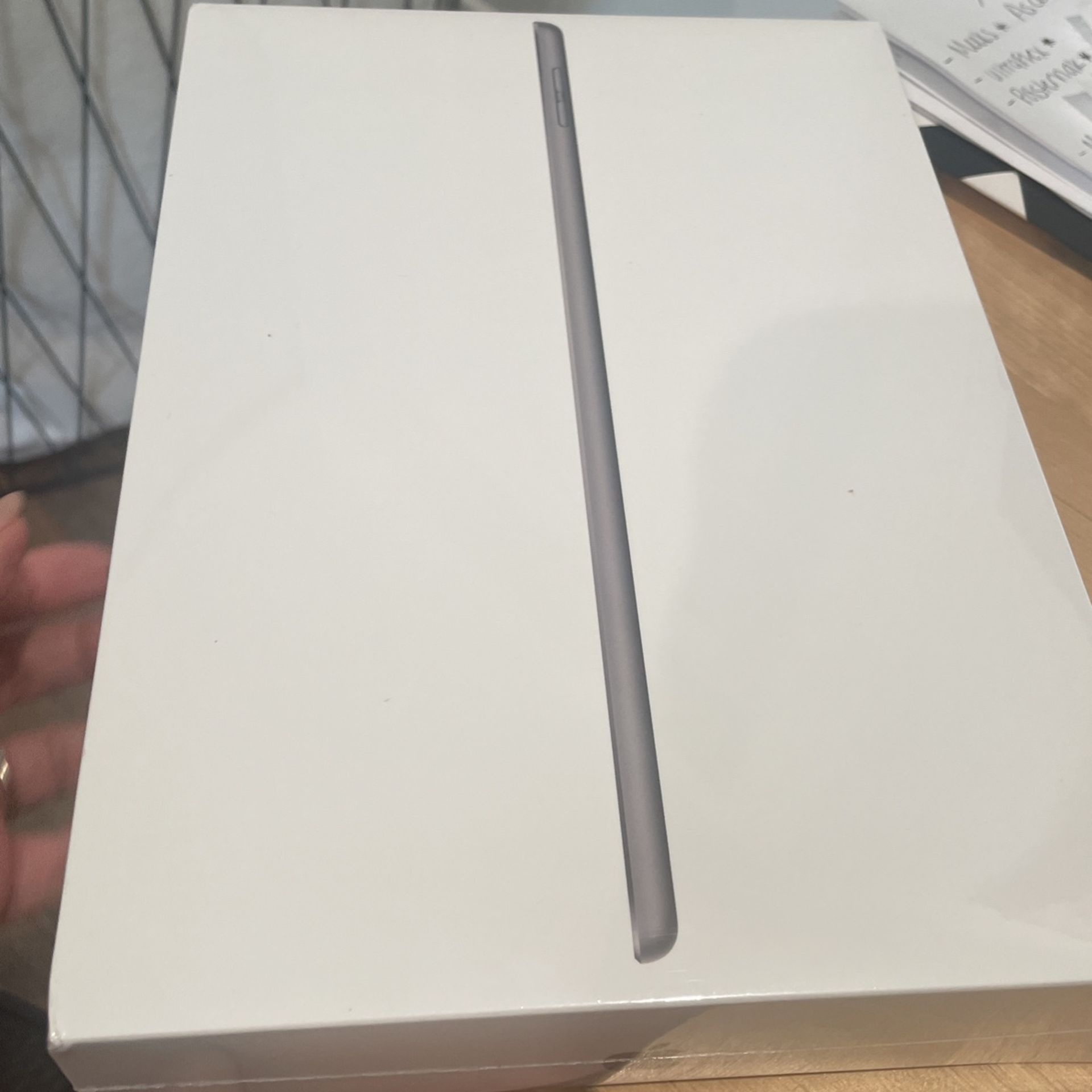 9th Gen Wifi Ipad 64 Gb