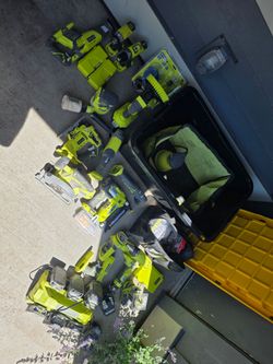 Ryobi One+ Set