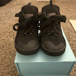 Black Lavins Size 11