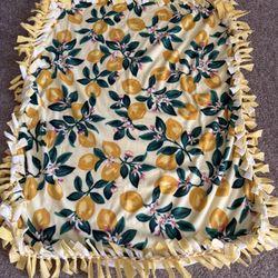 Lemons Fleece Blanket 