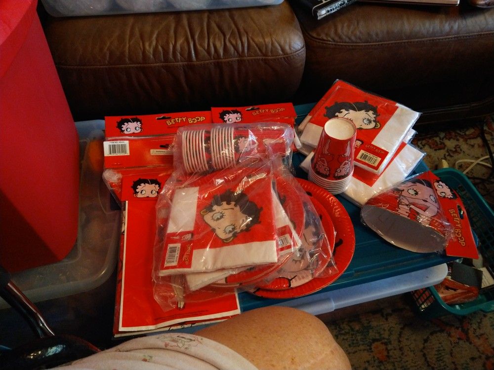 2 Sets Betty Boop Party Sets