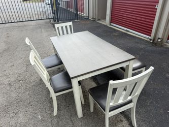 Kitchen Table