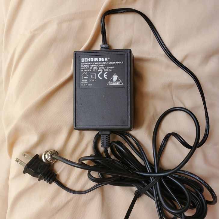 Behringer Power Supply Mixer MXUL2