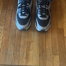 Nike air max 9 1/2 gray and black men’s