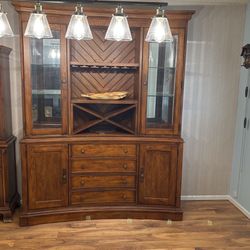 China Hutch World Vineyard 