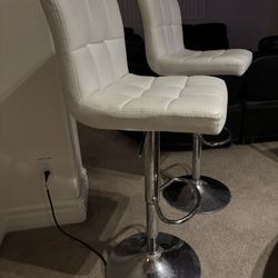 2 Chairs 🪑 