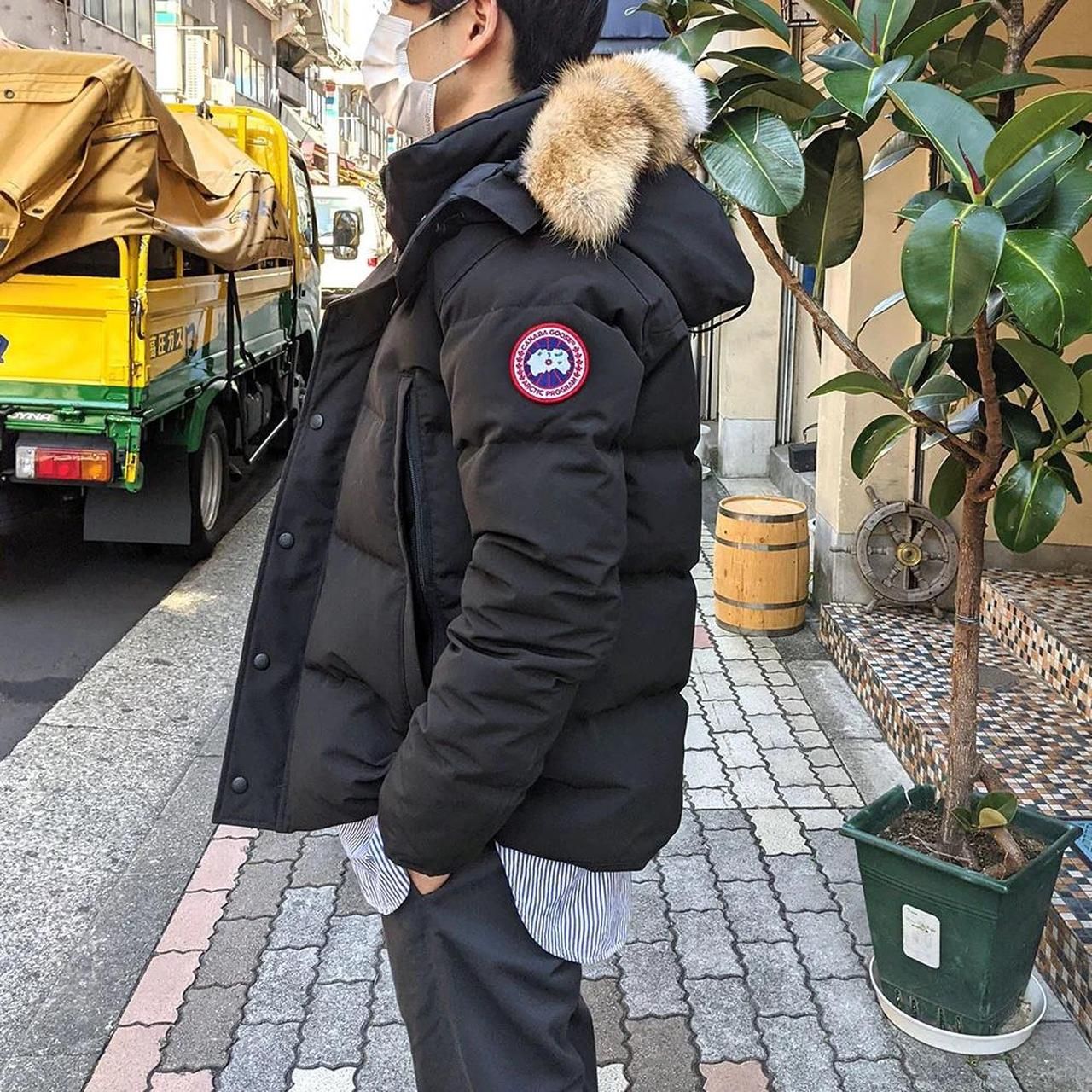 *CANADA GOOSE JACKETS*