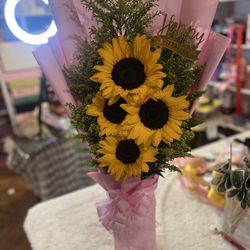 Sunflower 🌻  Arrangement 