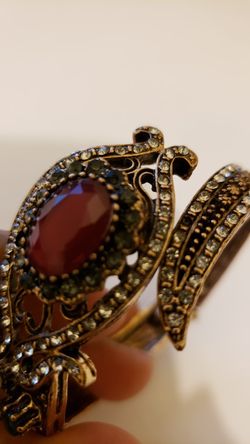 Women Vintage Bangle Bracelet