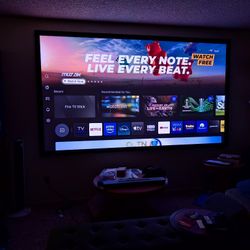 Silver Ticket Products STR Series 6 Piece White 1.1 Gain 120" Diagonal 16:9 Format Projection Screen, Aluminum Frame, Wall Mounted, 109.25x63.625 inch