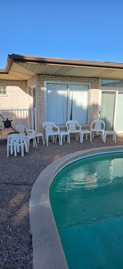 4 chairs and 9 tables.