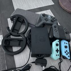 Nintendo Switch 