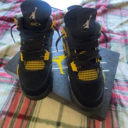 Jordan 4 Yellow Thunder 