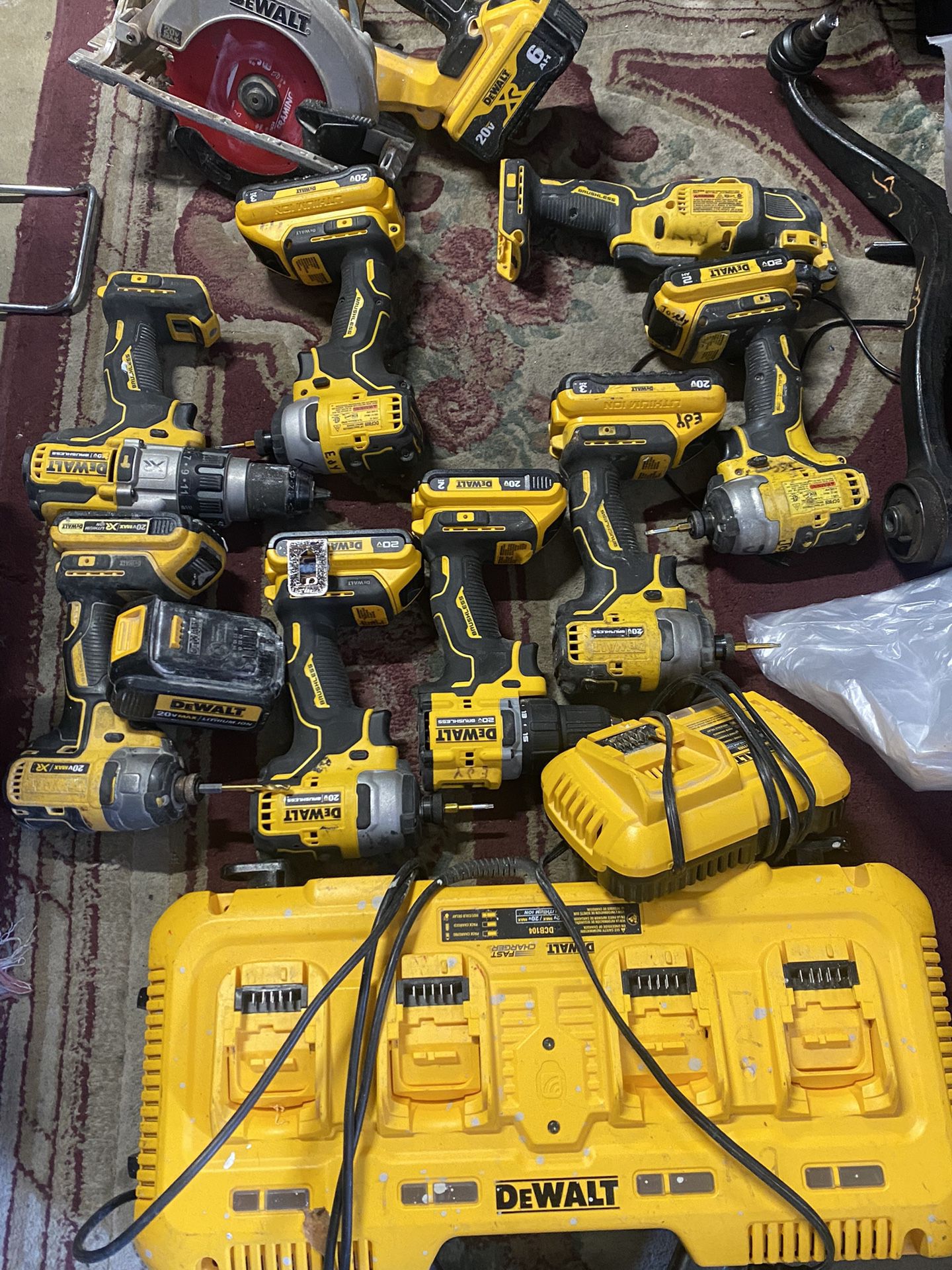 Dewalt Brushless Tools Batteries And Chargers 