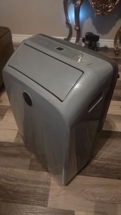 Hisense Portable Air Conditioner & Dehumidifier with Exhaust Hose