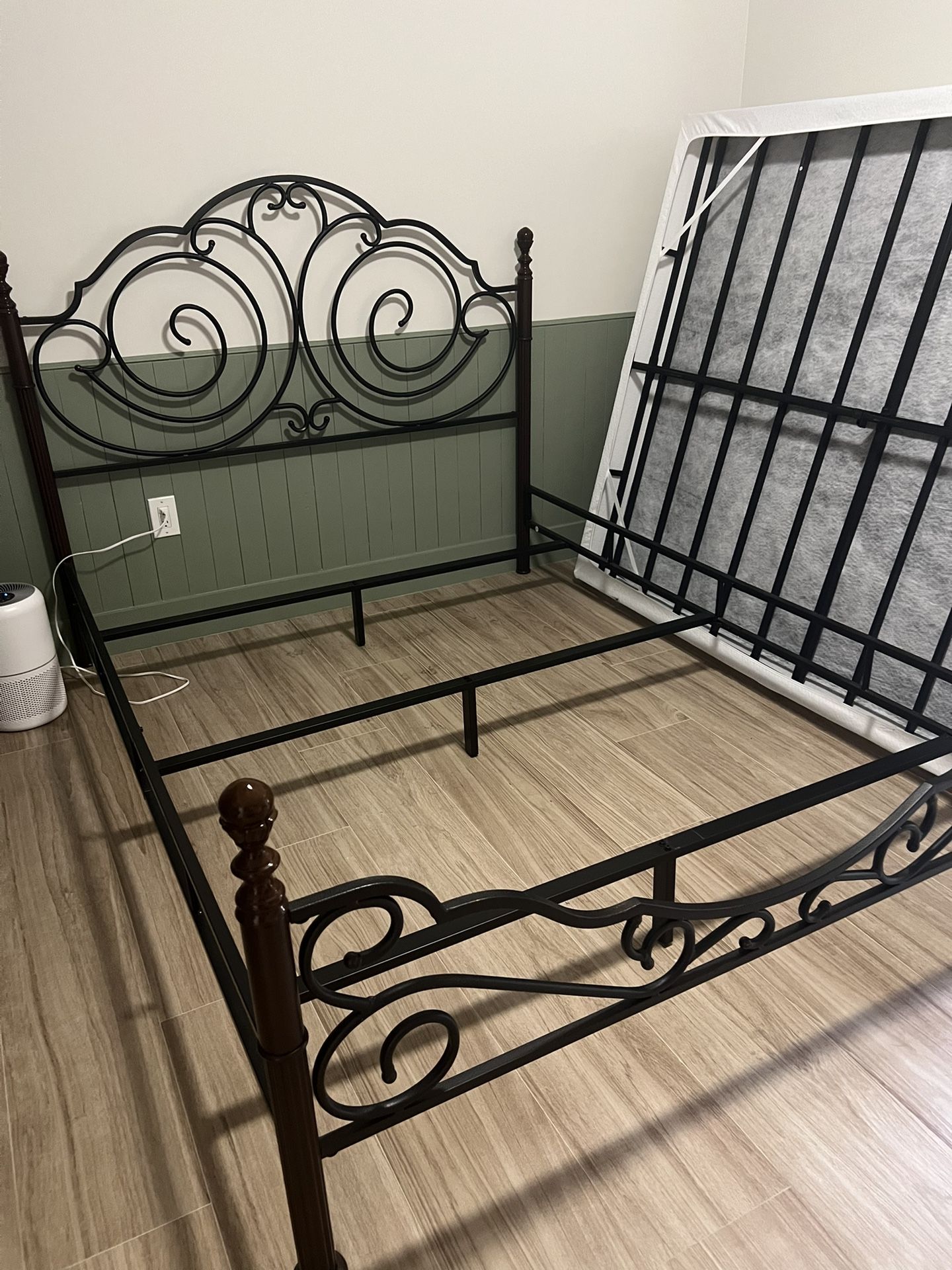 Bronze Finish Queen Iron Bed With Box Spring