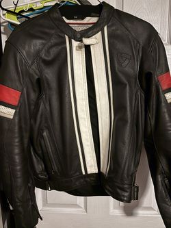 Motorcycle jacket
