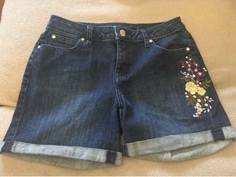 Jennifer Lopez Denim Boyfriend Shorts Embroidered Accent Size 2