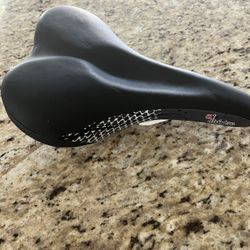 Devine Bike Saddle 