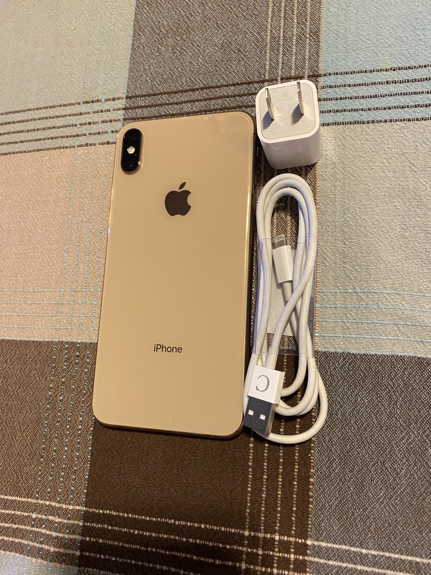 iPhone XS MAX 256gb UNLOCKED LIBERADO DESBLOQUEADO