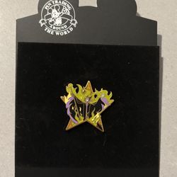 Disney Store Hollywood Gold Star sleeping beauty Maleficent pin LE 1000
