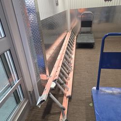Warner 24' Ladder