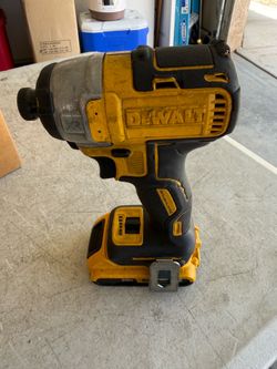 Used Dewalt Impact driver DCF887